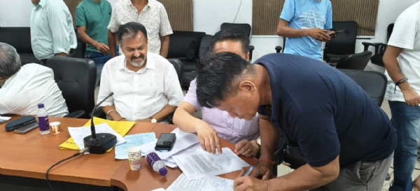 खरसाङको अम्बटे चियाबारी खोलिने, सम्झौतामा हस्ताक्षर
