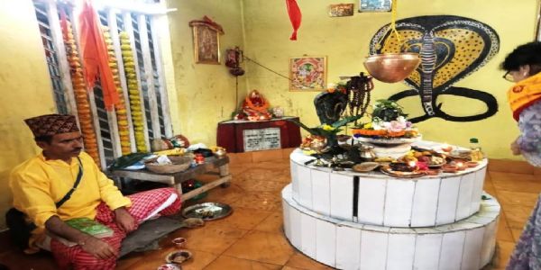 तीनधारेमा महिनाव्यापी सावनको शिव पूजा एवं रुद्री पाठ शुरु