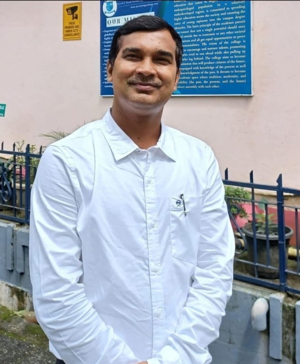सहायक प्राध्यापक डा शङ्कर प्रसाद शाह