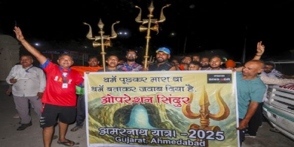 अमरनाथ यात्राको निम्ति तीर्थयात्रीहरूको दोस्रो टोली जम्मूबाट प्रस्थान