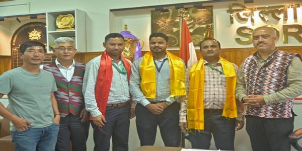 डीएफपीडी कार्यक्रमहरूको कार्यप्रणालीको समीक्षा गर्न केन्द्रिय टोली सोरेङमा