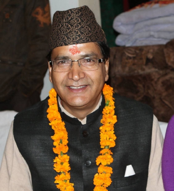एसडी ढकाल