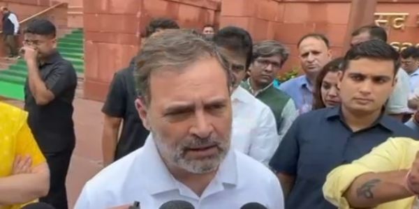 भारतीय अर्थव्यवस्था ठप्प छ, पूरा विश्वलाई थाहा छ, पीएमले पनि यसलाई स्वीकार गरून्- राहुल गान्धी
