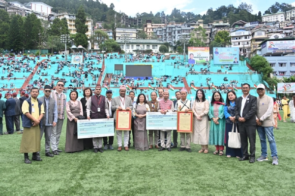 सिक्किमका उत्कृष्ट सहकारीहरू मुख्यमन्त्री पुरस्कारद्वारा सम्मानित