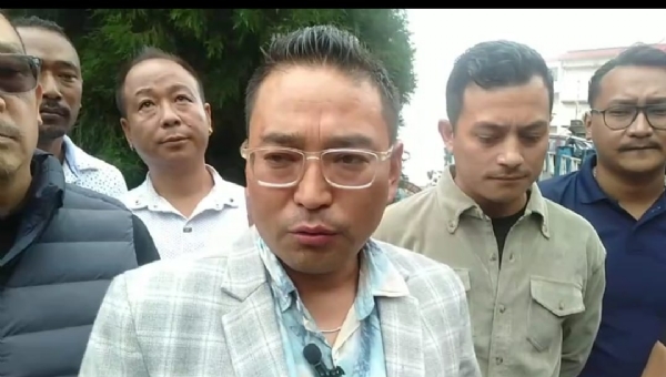 नानी अपहरण मामिलामा भाजपाद्वारा विशेष अनुसन्धान टोली गठनको माग गर्दै जिल्ला पुलिसलाई ज्ञापन