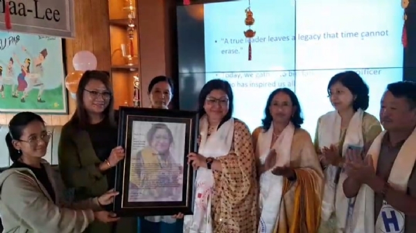 खरसाङ महकुमा अस्पतालकी सुप्रीटेण्डेण्ट डाक्टर रूबी मण्डलको पदोन्नति भएर स्थान्तरण गरिएकोमा बिदाई समारोह सम्पन्न