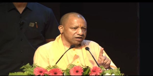 तृणमूल सांसदको गृहमन्त्रीमाथि टिप्पणी घोर निन्दनीय- आदित्यनाथ