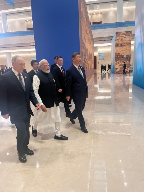 मोदीृ