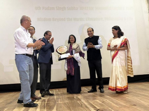 Apatan sahitya