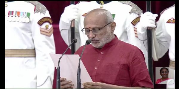 सीपी राधाकृष्णन बने देशका 15औं उपराष्ट्रपति, राष्ट्रपतिले दिलाइन् शपथ