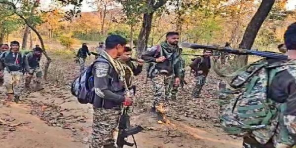 झारखण्डः 5 लाखको इनामी नक्सली कमान्डर भिड़न्तमा मारियो