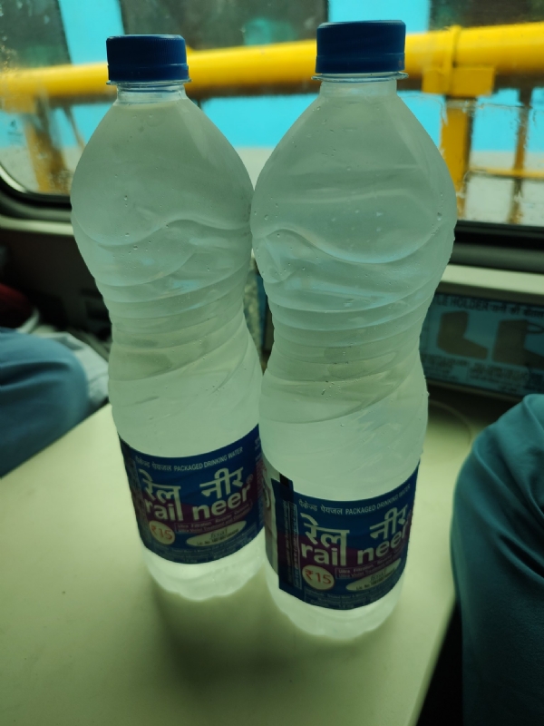रेल