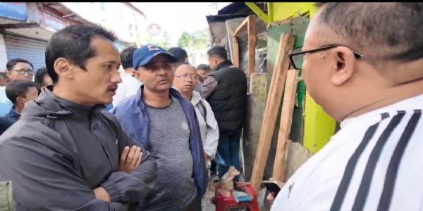 दार्जिलिङ नगरपालिकाले सार्वजनिक कुड़ादानीको ठाउँमा एटीएम स्थापित गर्ने