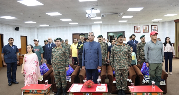 राज्यपालले माउण्ट जोङजोङ र माउण्ट डोमेखाङको लागि संयुक्त पर्वतारोहण अभियानलाई देखाए हरियो झण्डा