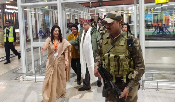 नीति आयोगको प्रतिनिधिमण्डल सिक्किम भ्रमणका क्रममा बाघडुगरा हवाई अड्डा आइपुगे