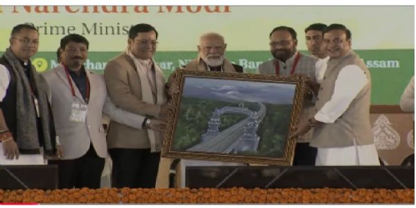 प्रधानमन्त्री मोदीद्वारा असममा दुई अमृत भारत एक्सप्रेस रेलको उद्घाटन