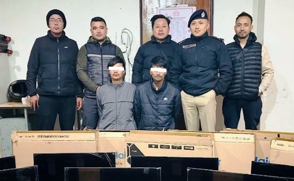 दुई आरोपी पक्राउ दुई आरोपी पक्राउ