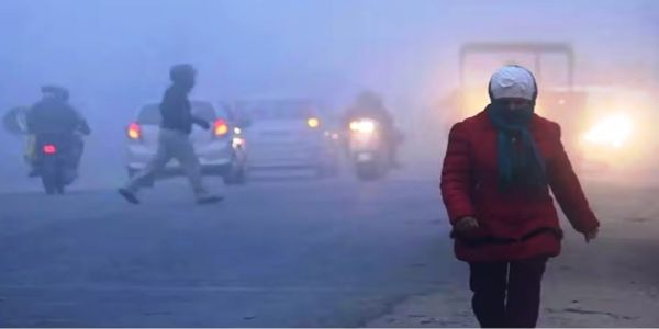 दिल्लीमा चिसो बढ्दै, अधिकतम तापक्रम घट्न सक्ने, वायु प्रदूषण ‘खतरनाक’ स्तरमा