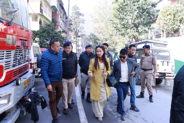 आपदा तयारी र आपतकालीन प्रतिक्रिया व्यवस्थाको आकलन गर्न जिल्लापाल तामलिङको निरीक्षण भ्रमण