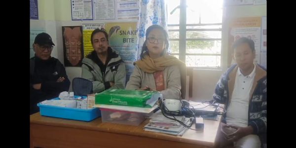 सभासद श्याम शेर्पाले गिद्ध पहाड़स्थित सुस्वास्थ्य केन्द्रको भ्रमण गरे