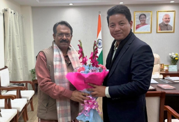 सांसद सुब्बा र केन्द्रिय राज्यमन्त्री मल्होत्रा