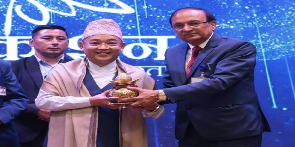 सोरेङमा ‘परी प्रकाशन’ को छैटौँ स्थापना दिवस समारोह सम्पन्न