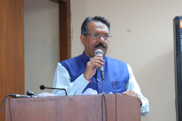दिल्ली भाजपा अध्यक्ष हर्ष मल्होत्रा (फाइल फोटो)।