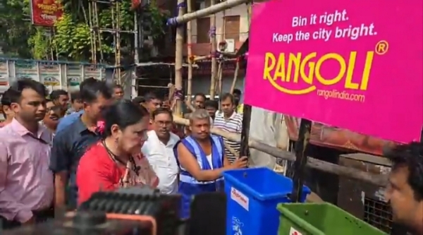अग्निमित्रा पाल सफाई व्यस्था देखते हुए अग्निमित्रा पाल सफाई व्यस्था देखते हुए