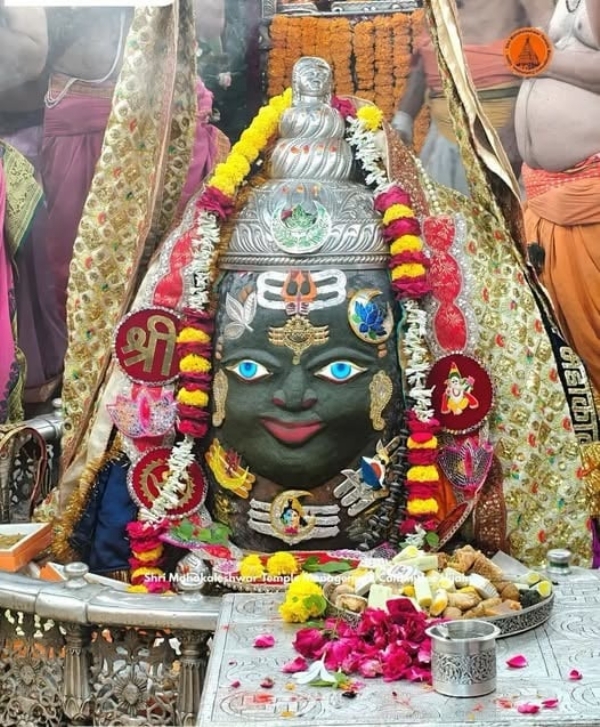 भस्म आरती में विशेष श्रृंगार
