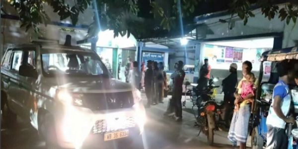 पश्चिम मेदिनीपुरको मोहनपुरमा  सेप्टिक ट्याङ्कीमा झरेर चार जनाको मृत्यु