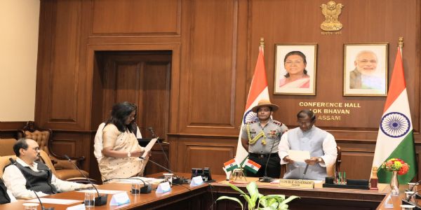 डा. मधुमिता बरुवाले असम महिला विश्वविद्यालयकी कुलपतिको रूपमा शपथ लिइन्