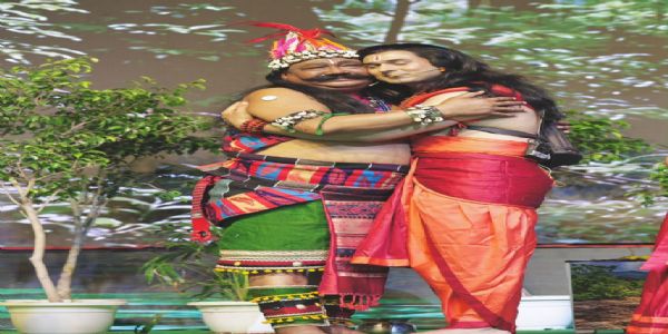 केन्द्रिय मन्त्री जुएल ओरामले दिल्लीको रामलीलामा निषादराजको भूमिका निर्वाह गरे