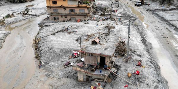नेपालः राहत र पुनर्स्थापनाका लागि अरबौं संग्रह, पुनर्निर्माणका लागि खरबौँ आवश्यक