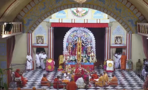 कुमारी पूजा कुमारी पूजा