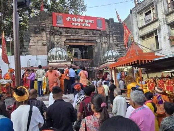 मप्र के उज्जैन में नगर पूजा शुरू, 40 मंदिरों में चढ़ेगा मदिरा का भोग मप्र के उज्जैन में नगर पूजा शुरू, 40 मंदिरों में चढ़ेगा मदिरा का भोग