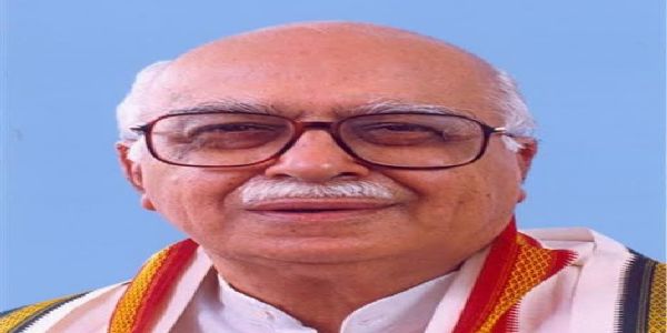 लालकृष्ण आडवाणीलाई इन्द्रप्रस्थ अपोलो अस्पतालबाट डिस्चार्ज गरियो