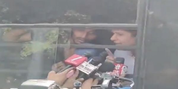 आआपको जन्तर-मन्तरमा प्रदर्शन, सौरभ भारद्वाज सहित कार्यकर्ताहरू पुलिस हिरासतमा