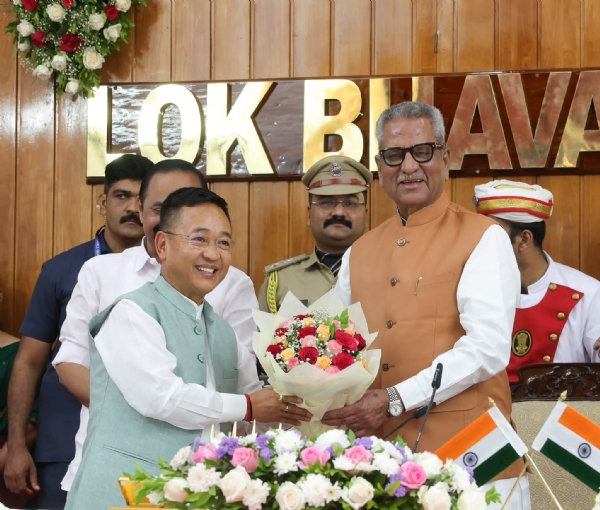केरलका राज्यपालको शपथग्रहण समारोहमा मुख्यमन्त्री तामाङ सहभागी