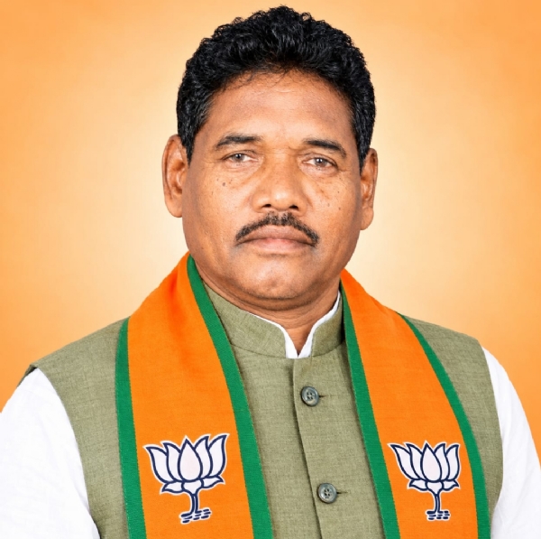पूर्व मंत्री बड़कुंवर गागराई की फाइल फोटो पूर्व मंत्री बड़कुंवर गागराई की फाइल फोटो