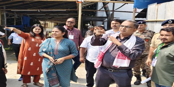 सीईओले नगाउँ लोकसभा उपचुनाउका तयारीहरूको समीक्षा गरे