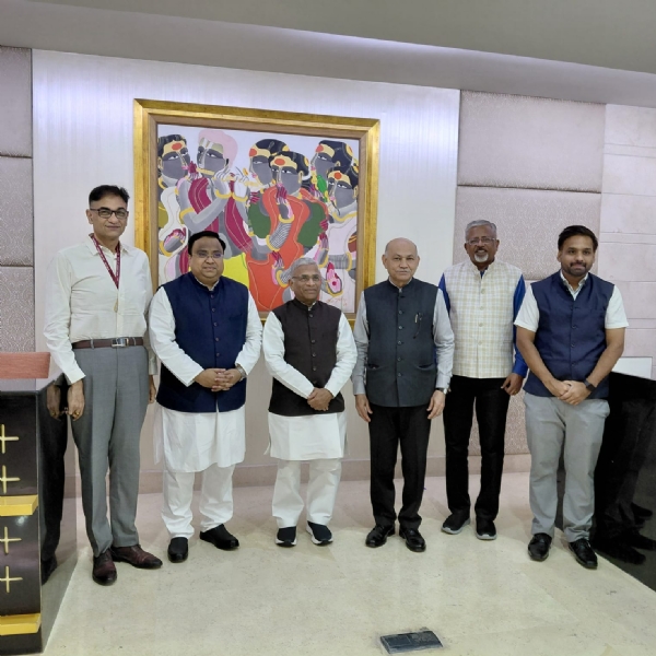 तंजानिया में अंतर-संसदीय संघ की 153वीं महासभा में शामिल होने के लिए जाते हुए उपसभापति हरिवंश और अन्य संसद सदस्य तंजानिया में अंतर-संसदीय संघ की 153वीं महासभा में शामिल होने के लिए जाते हुए उपसभापति हरिवंश और अन्य संसद सदस्य