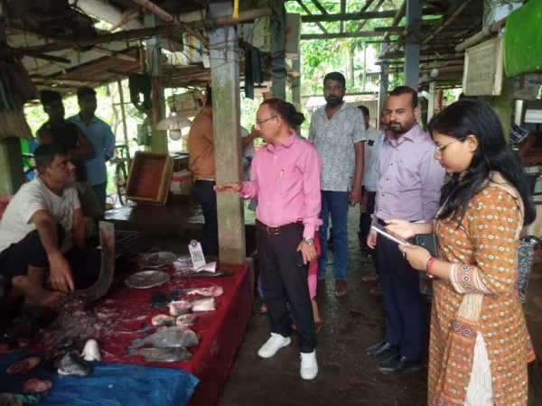 मछली बाजारों में विशेष निगरानी के निर्देश। मछली बाजारों में विशेष निगरानी के निर्देश।