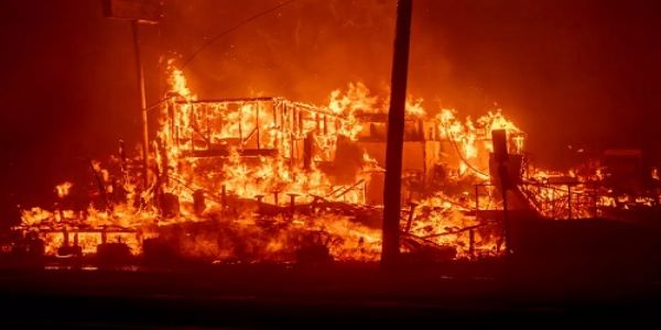 दिल्ली: मङ्गोलपुरीको जुत्ता कारखानामा भीषण आगलागी, चार मजदुरको मृत्यु, दुई जना गम्भीर घाइते