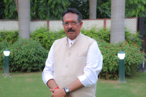 दिल्ली भाजपा अध्यक्ष हर्ष मल्होत्रा (फाइल फोटो)। दिल्ली भाजपा अध्यक्ष हर्ष मल्होत्रा (फाइल फोटो)।