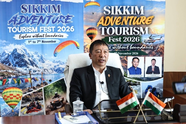 मन्त्री छिरिङ टी भोटिया