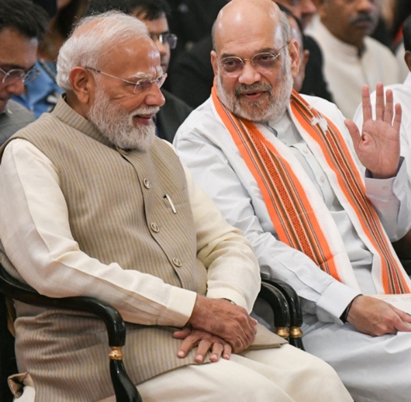 प्रधानमंत्री नरेन्द्र मोदी और केंद्रीय गृह एवं सहकारितामंत्री अमित शाह। फोटो - इंटरनेट मीडिया प्रधानमंत्री नरेन्द्र मोदी और केंद्रीय गृह एवं सहकारितामंत्री अमित शाह। फोटो - इंटरनेट मीडिया