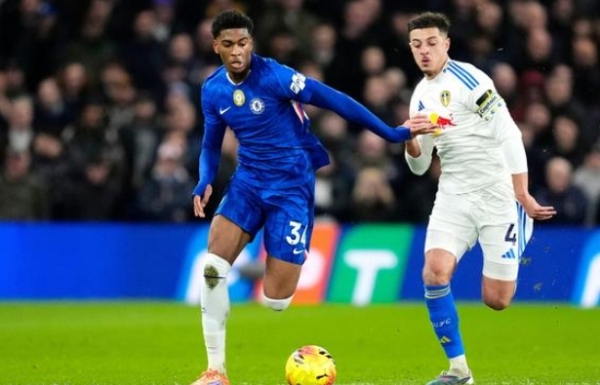 चेल्सी र लीड्सबीच मयाचकाे दृश्य।