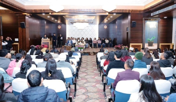 मुख्यमन्त्रीले विभिन्न विश्वविद्यालयहरूमा अध्ययनरत विद्यार्थीहरू र उनीहरूका अभिभावकहरूसॅंग अन्तरक्रिया गरे