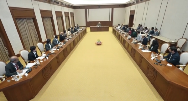 मोदी मोदी