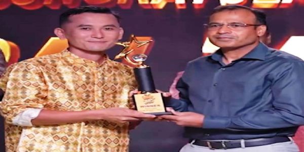 गायक सुरज तामाङ बने उत्तर बंगाल पुलिस आईडलको बिजेता